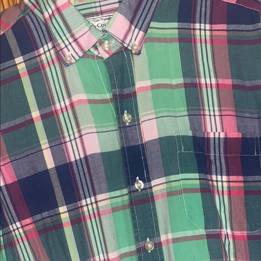 Classic Plaid Button-Down Shirt in Green and Pink